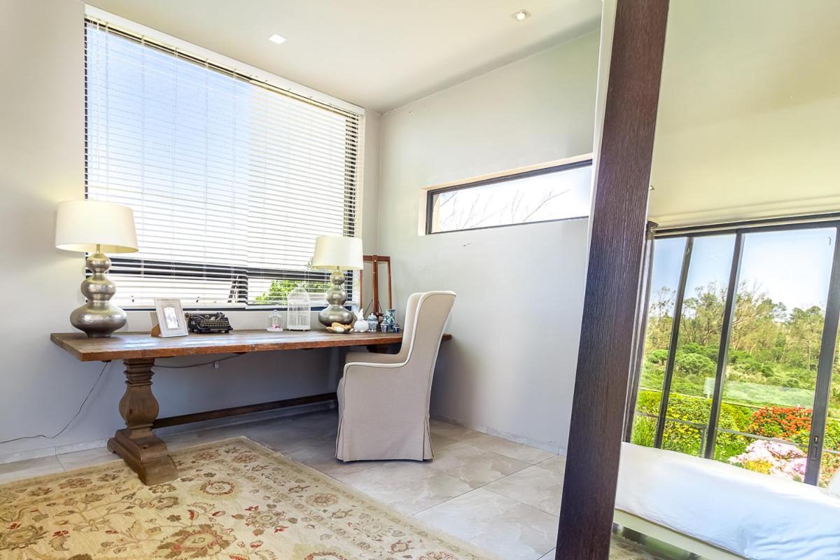 Stellar Guest On Stunning Wine Farm Villa