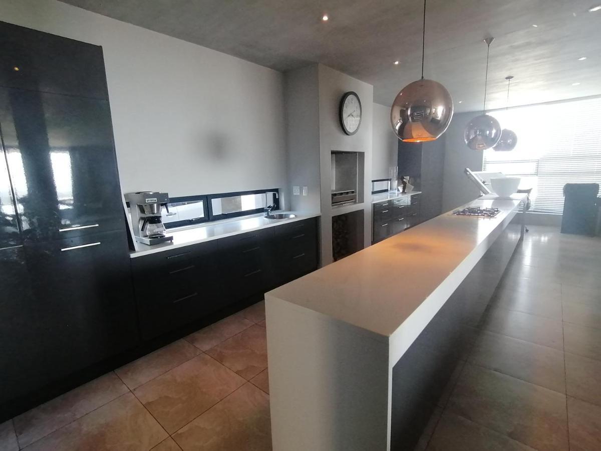 Stellar Guest On Stunning Wine Farm Villa Cape Town