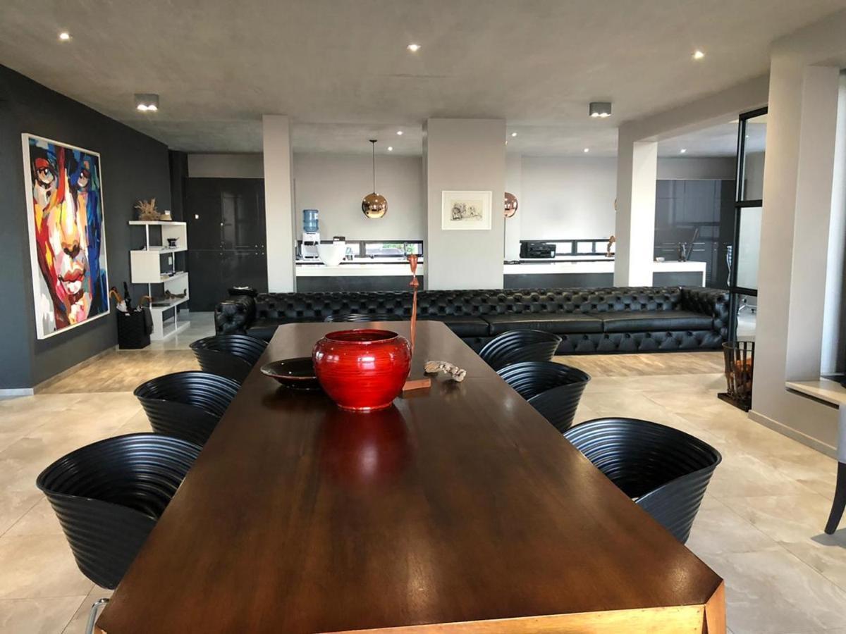 Stellar Guest On Stunning Wine Farm Villa Cape Town
